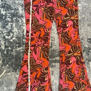 No Boundaries Pink and Brown Butterfly Leggings